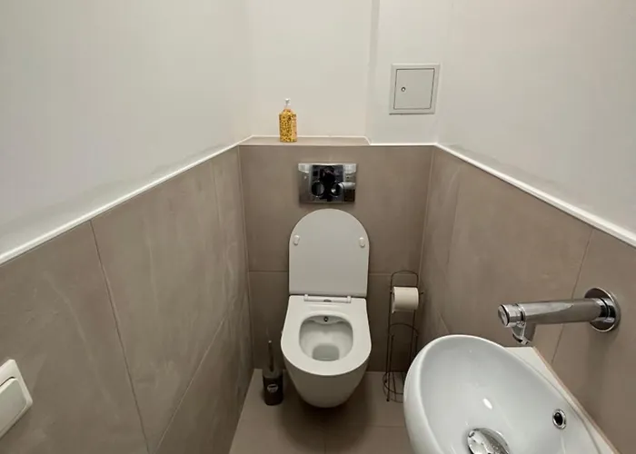 Cozy 2-bedroom Retreat Near Subway And Center * Vídeň